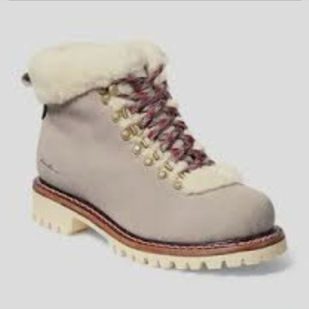 Eddie Bauer K-9 Fur Boots, SIZE 8